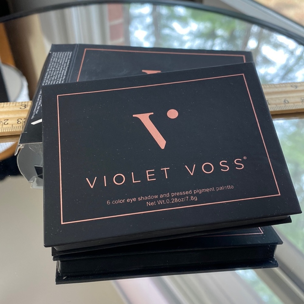 Violet Voss 6 color eye shadow palette